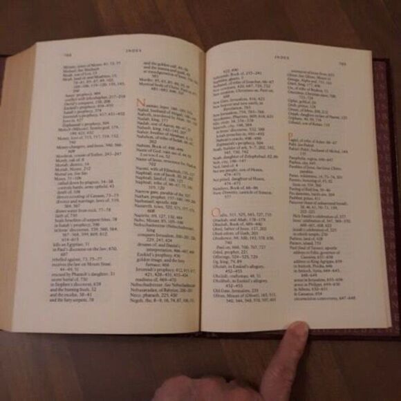 Vintage 1982 The Reader's Digest Bible Old & New Testament Hardcover - Picture 9 of 10